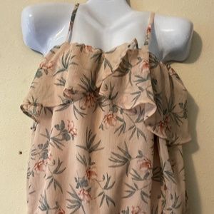 🟢5/25 Floral top by and by